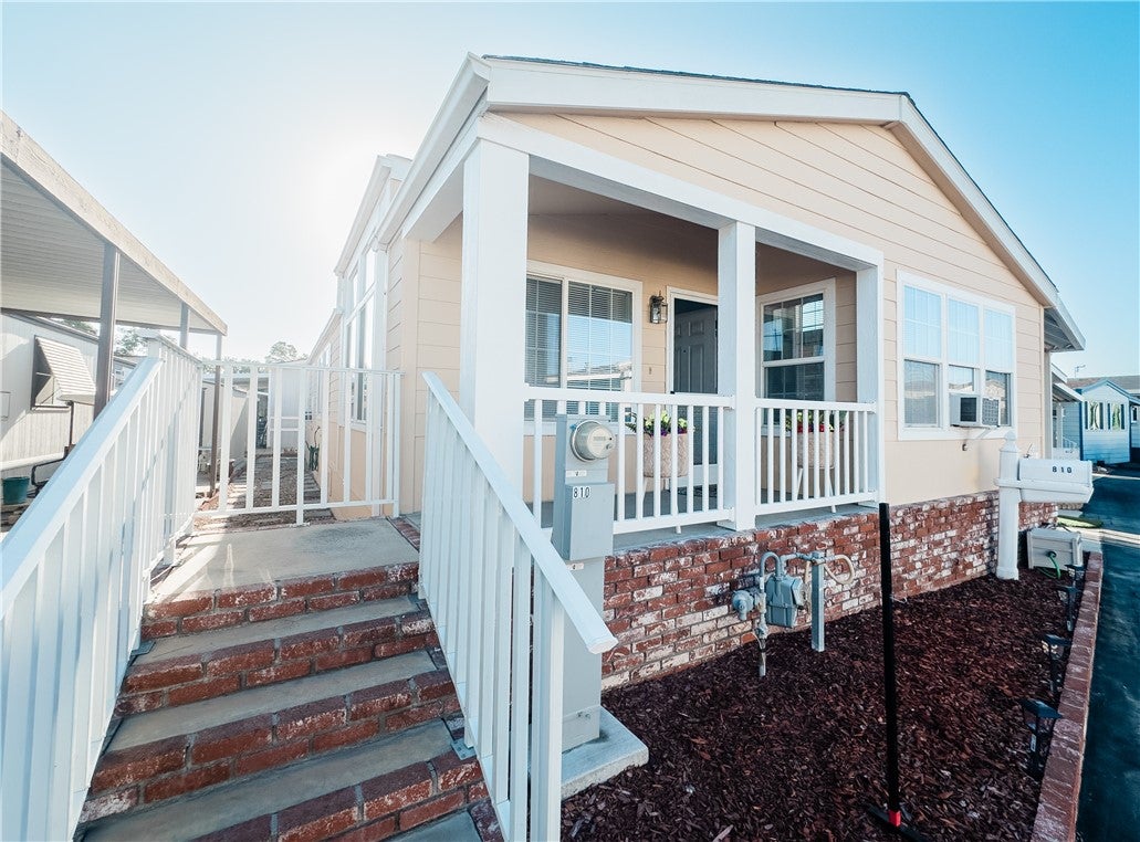 810 Eucalyptus Lane