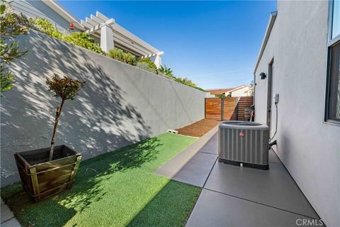 Tiny photo for 895 Via Ondulando, Ventura, CA 93003 (MLS # SR26048199)