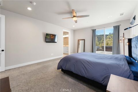 Tiny photo for 895 Via Ondulando, Ventura, CA 93003 (MLS # SR26048199)