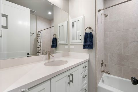 Tiny photo for 895 Via Ondulando, Ventura, CA 93003 (MLS # SR26048199)