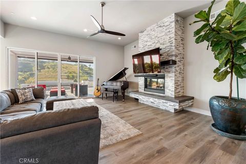 Tiny photo for 895 Via Ondulando, Ventura, CA 93003 (MLS # SR26048199)