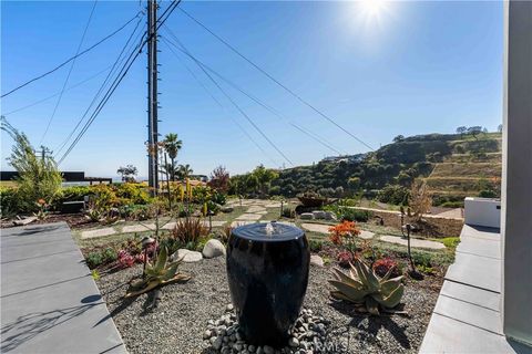 Tiny photo for 895 Via Ondulando, Ventura, CA 93003 (MLS # SR26048199)
