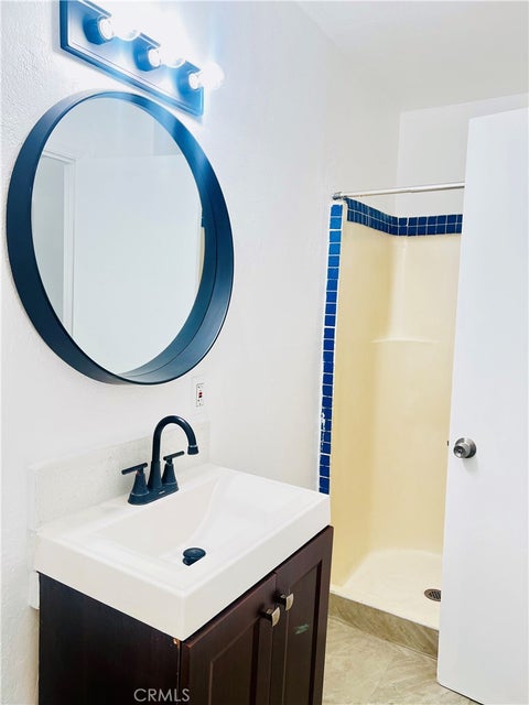 Tiny photo for 601 Bent Ranch Ave, Earlimart, CA 93219 (MLS # CV26225861)