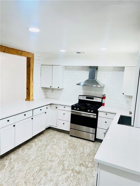 Tiny photo for 601 Bent Ranch Ave, Earlimart, CA 93219 (MLS # CV26225861)