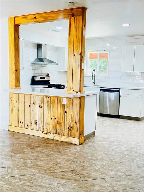 Tiny photo for 601 Bent Ranch Ave, Earlimart, CA 93219 (MLS # CV26225861)