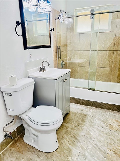 Tiny photo for 601 Bent Ranch Ave, Earlimart, CA 93219 (MLS # CV26225861)