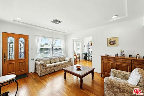 Photo of 6549 Teesdale Avenue, North Hollywood, CA 91606 (MLS # 26636759)
