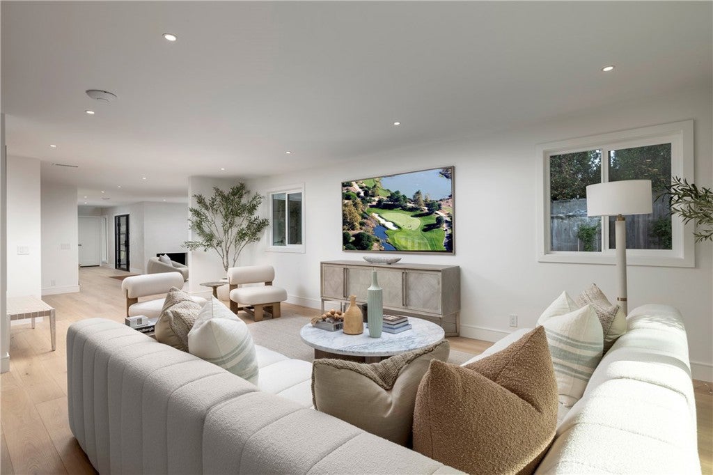 19281 Sierra Cadiz, Irvine CA 92603 - Photo 8
