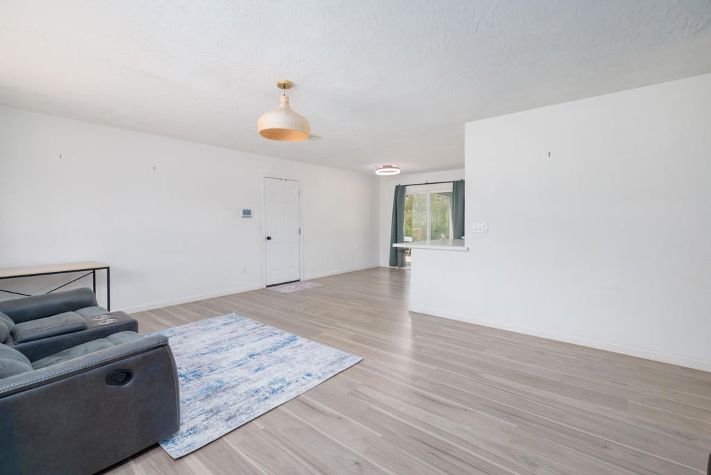 56616 Mountain View Trail