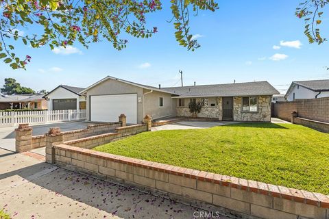 Photo of 995 Post Road, Costa Mesa, CA 92626 (MLS # OC25263717)