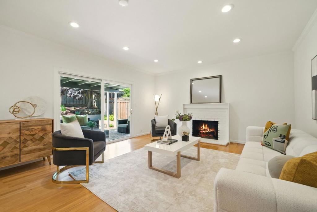 Properties 3 1704 Zinnia Lane