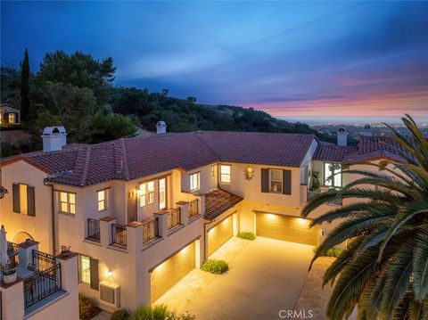 Photo of 14 Talmont, Newport Coast, CA 92657 (MLS # OC26097573)