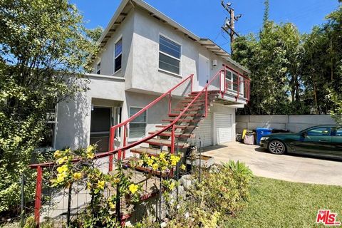 Photo of 2513 Euclid Street #B, Santa Monica, CA 90405 (MLS # 26650197)