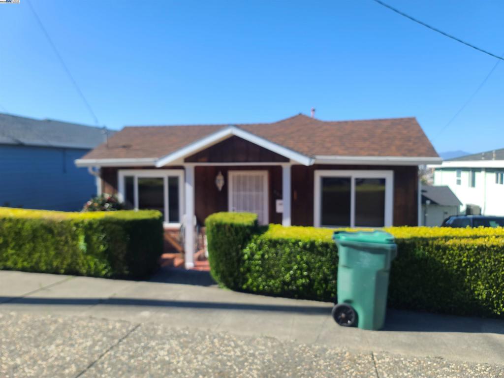 This home features 3 bdrms & 2 baths, scenic view, spacious, large backyard, has great bones, with 2 sheds, and needs your touch to make it your own. Minutes to I-80, Bart, restaurant and stores.