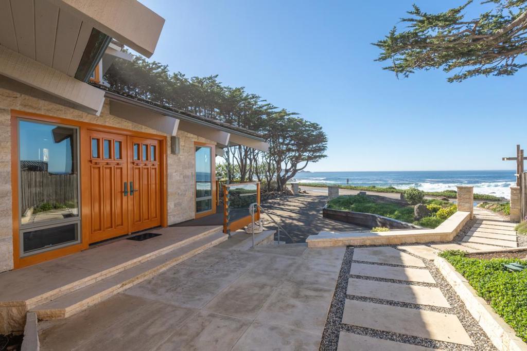 26251 Scenic Road