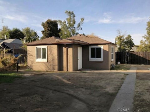 Photo of 9746 Stanford Ave, Planada, CA 95365 (MLS # MC26215738)