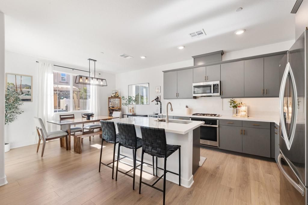 Photo of 76321 Oxford Lane, Palm Desert, CA 92211 (MLS # 219143433DA)