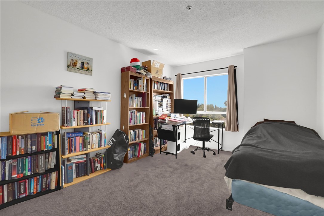 450 E 4th Street 319