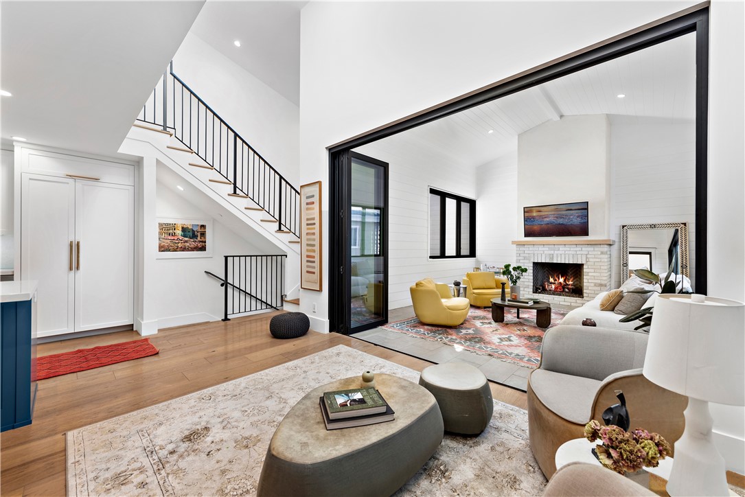 Corona del Mar South of PCH (CDMS) - Residential Lease