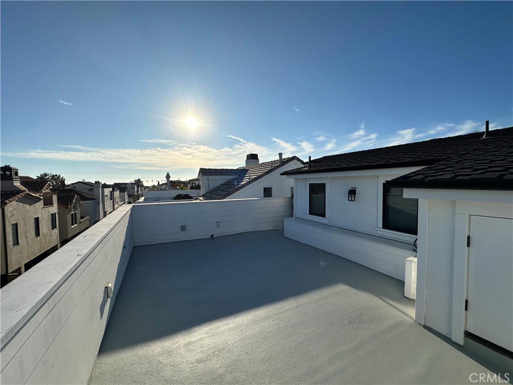 Corona del Mar South of PCH (CDMS) - Residential Lease