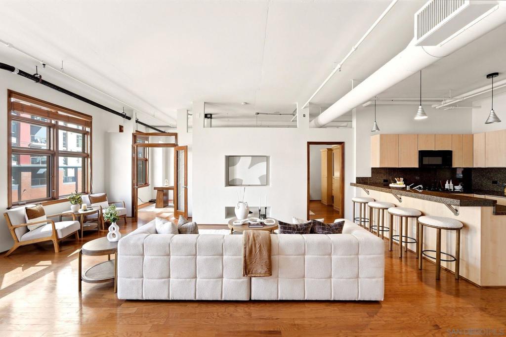 877 Island Ave 308