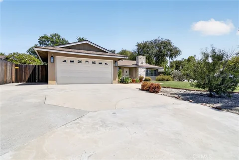 579 Aurora Dr, Claremont, CA 91711 - MLS#: CV26165207
