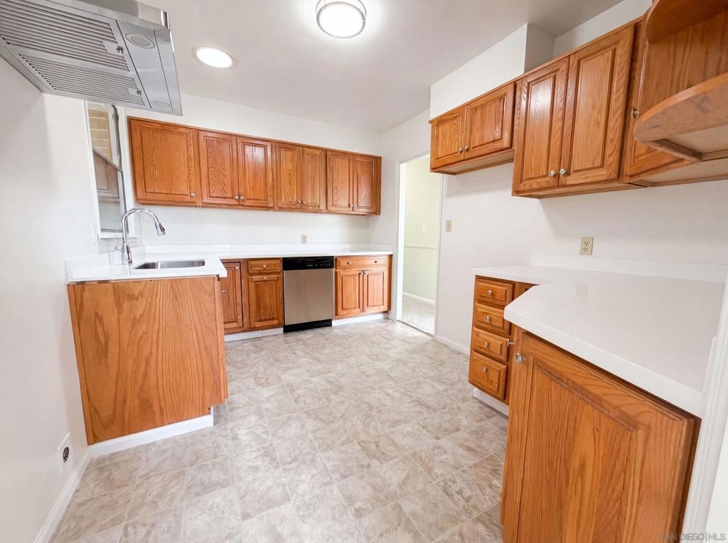 625 Woodlawn AVE, Chula Vista CA 91910