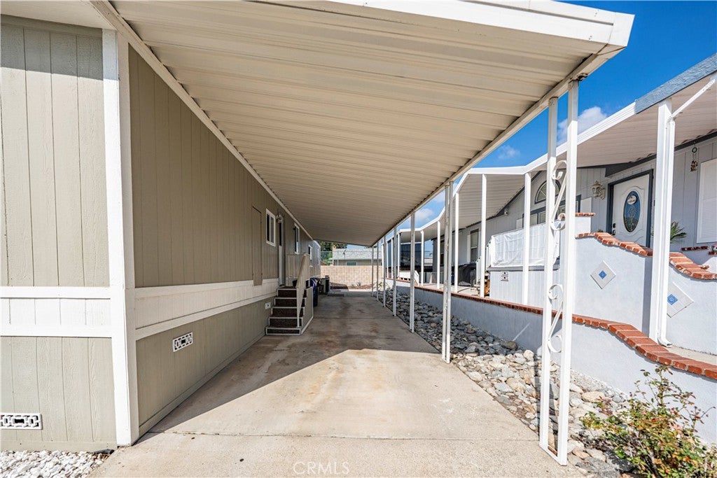929 E Foothill Boulevard 31