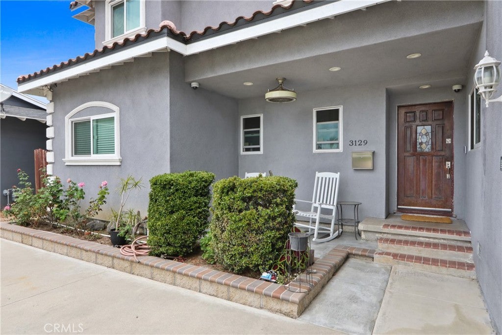 3129 W Olinda