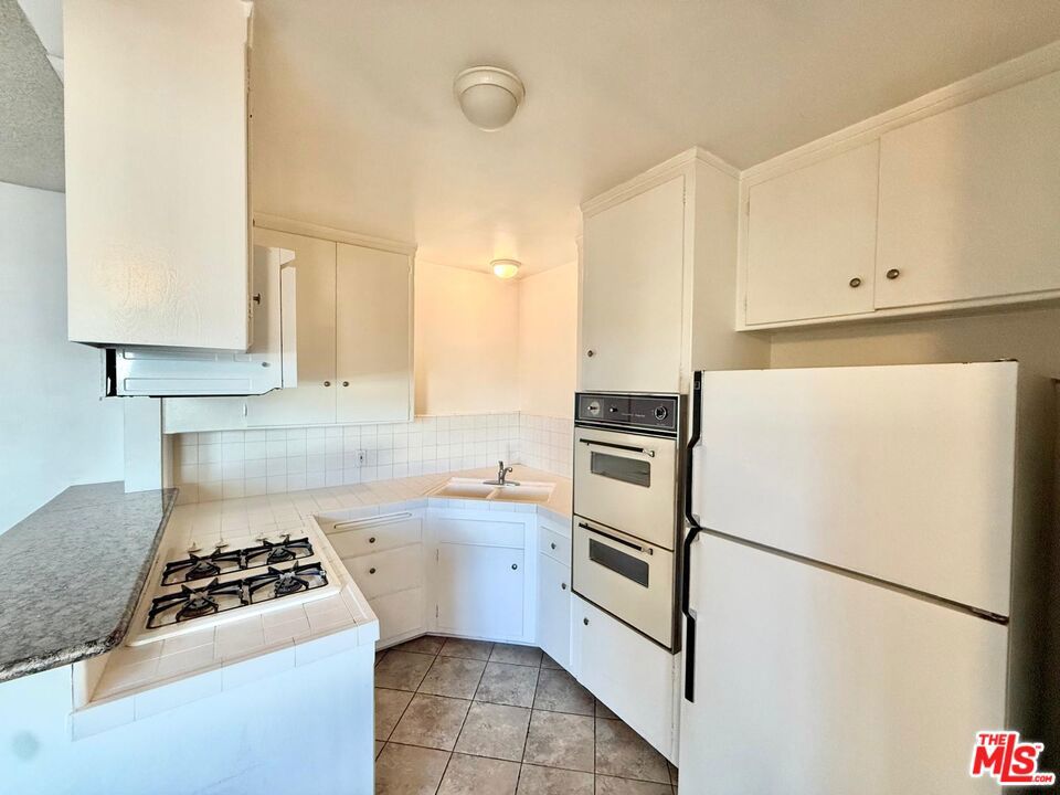 127 Loma Vista Street 4