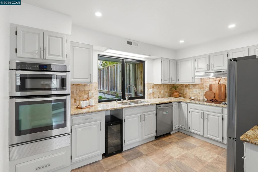 2 Heritage Oaks Rd