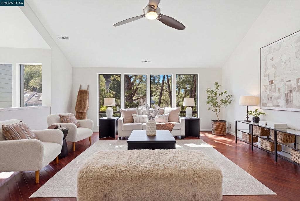 2 Heritage Oaks Rd Rd, Pleasant Hill CA 94523