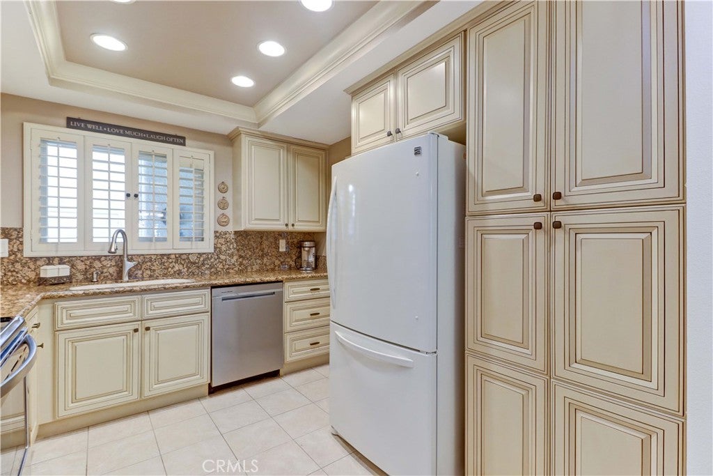 5506 Paseo Del Lago A