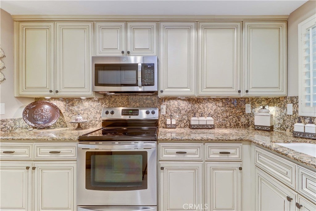 5506 Paseo Del Lago A