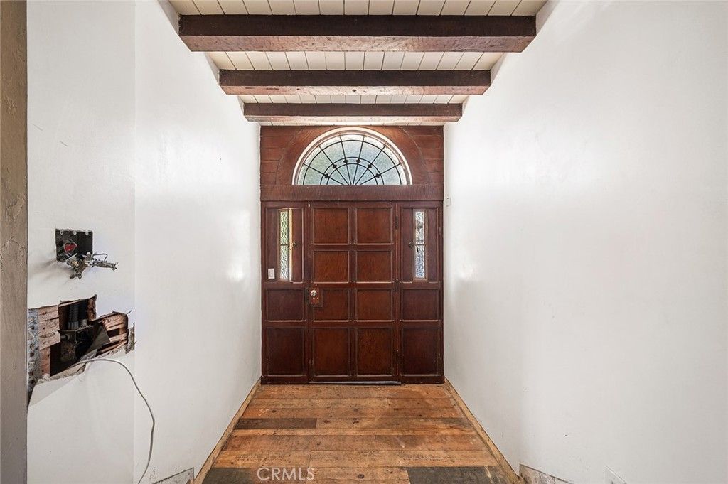 Photo of 2000 N New Hampshire Ave, Los Feliz, CA 90027 (MLS # TR25242902)