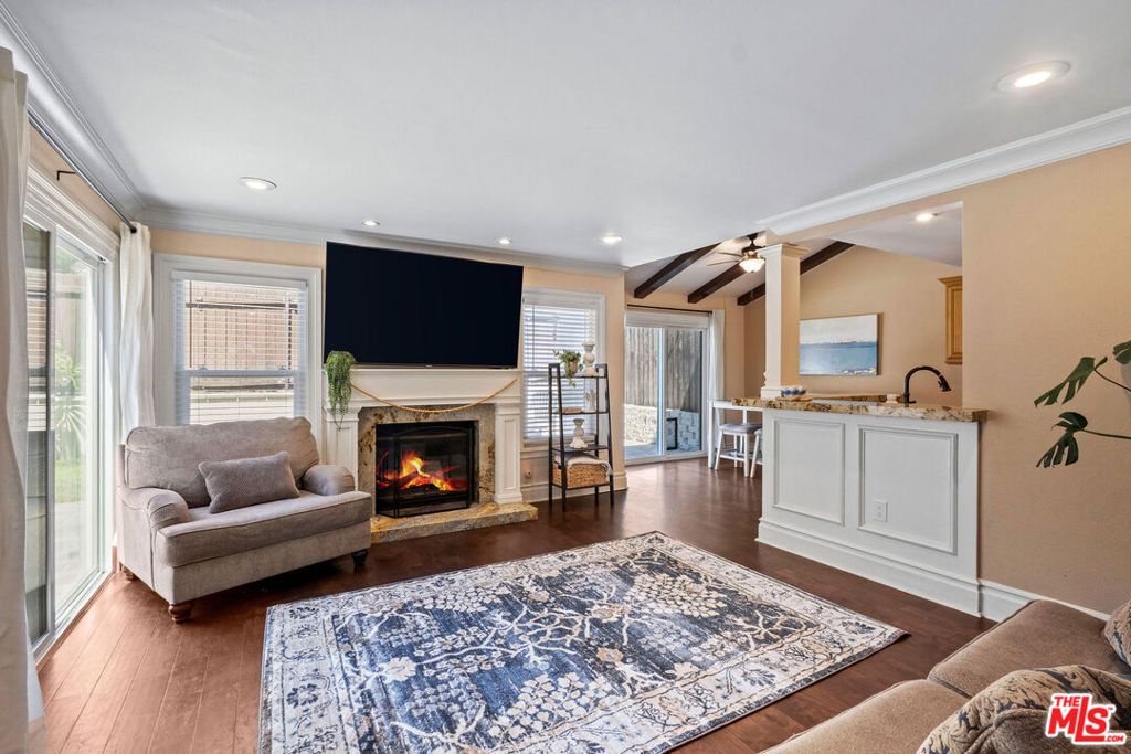 Photo of 12339 Carl Street, Pacoima, CA 91331 (MLS # 25587399)