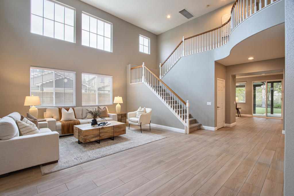26787 Lemon Grass Way