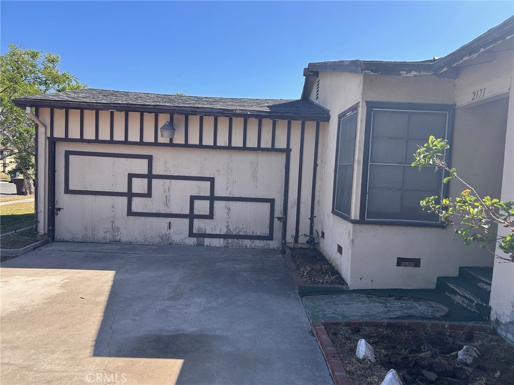 2171 S Spinnaker Street