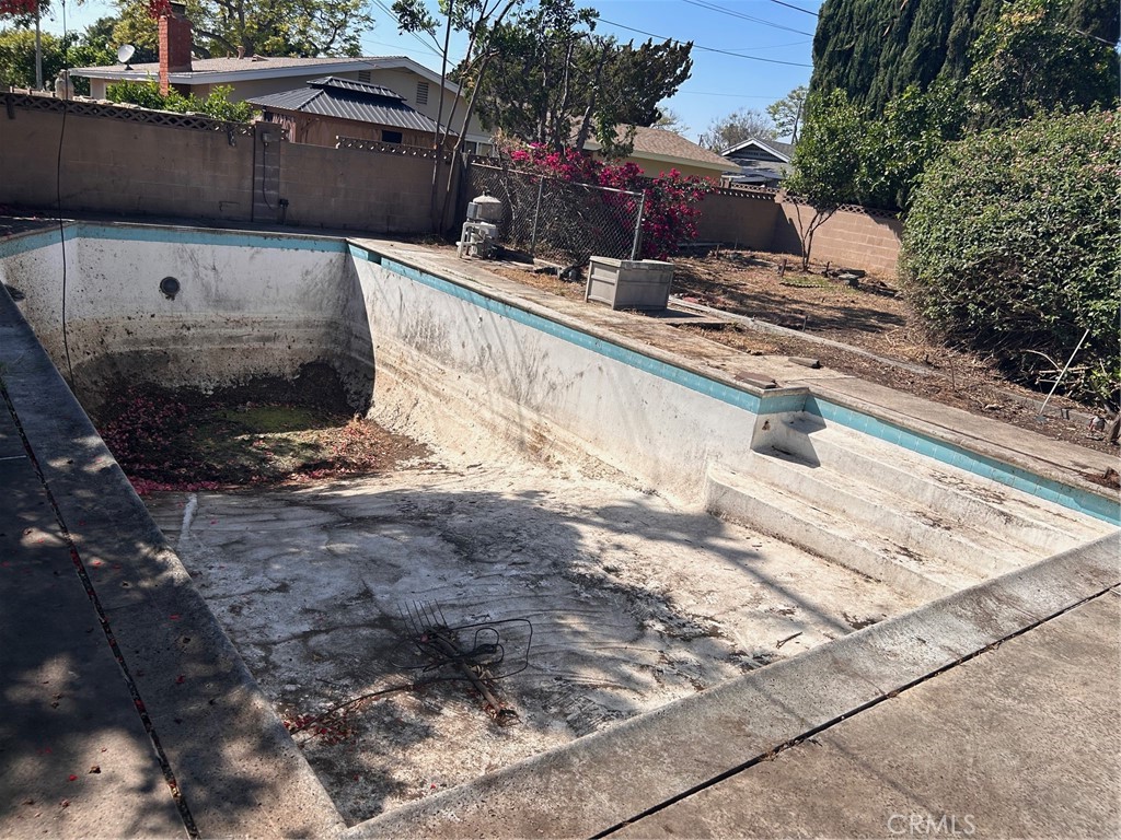 2171 S Spinnaker Street