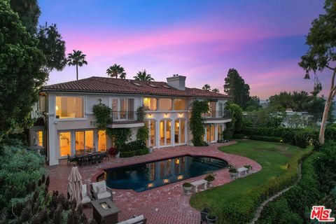 Photo of 10814 Savona Rd Rd, Los Angeles, CA 90077 (MLS # 25595223)