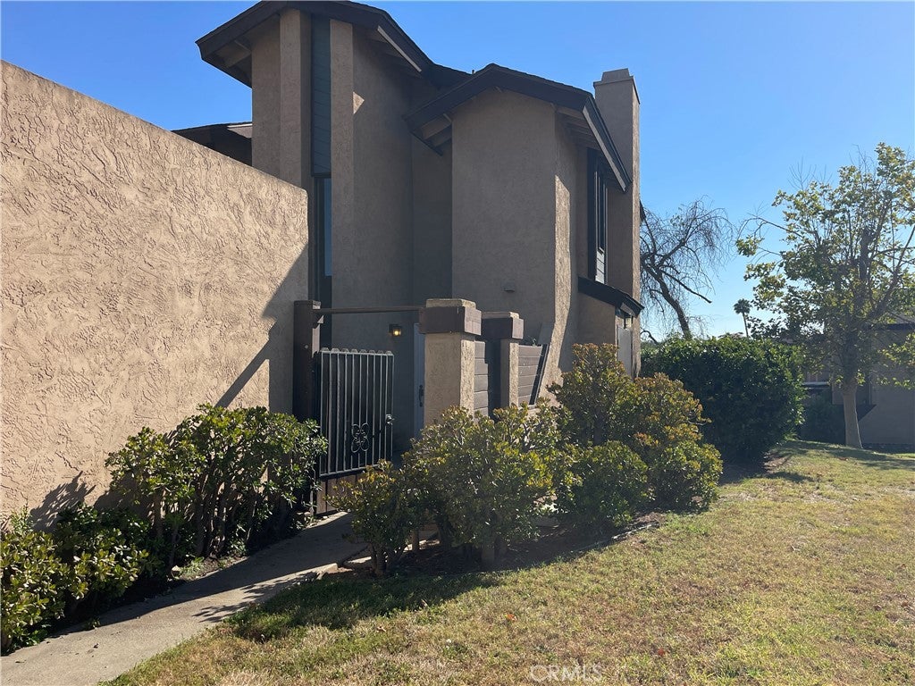 140 E El Norte PKWY 59, Escondido CA 92026