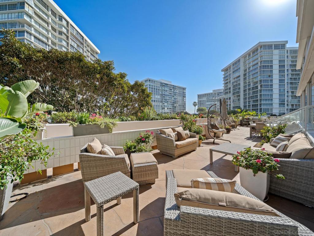 1760 Avenida Del Mundo #101 & #110