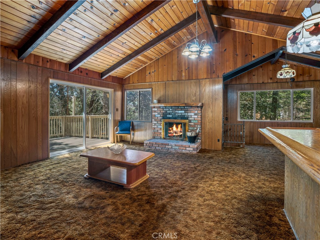 1155 Chateau