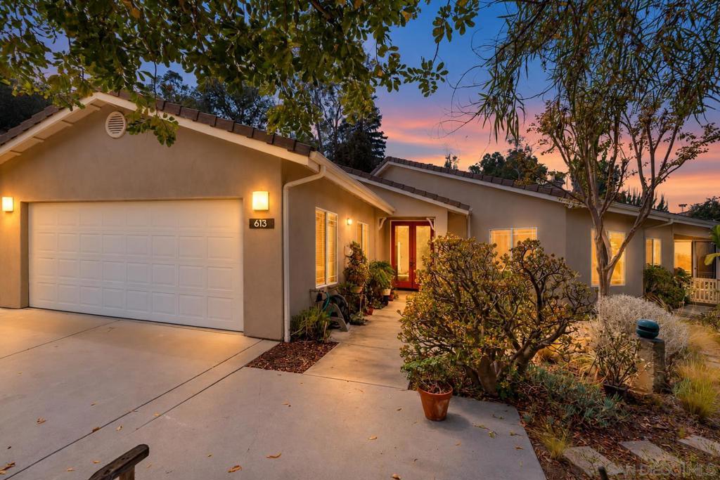 613 Carnation Lane