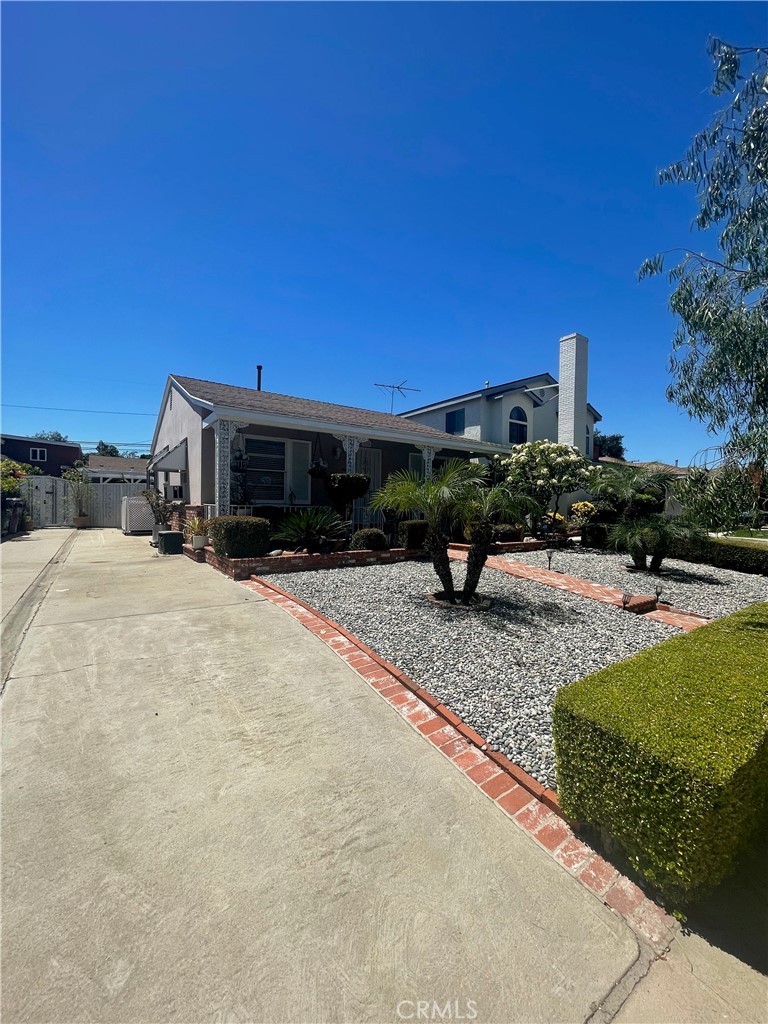 Wrigley Area (WR) - Residential