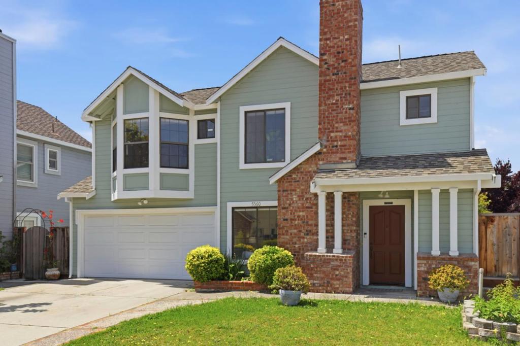 5560 Sunspring Circle
