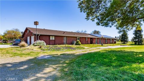 Photo of 16993 Jennifer Court, Madera, CA 93636 (MLS # FR25227199)