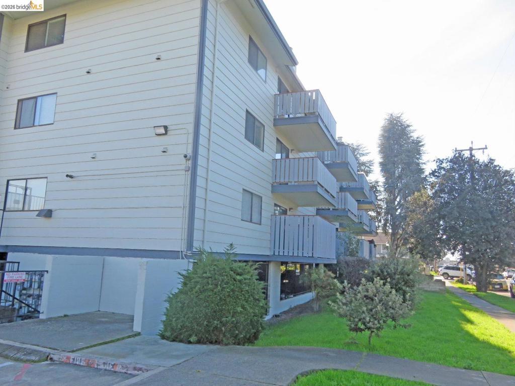 325 Valle Vista Ave 117