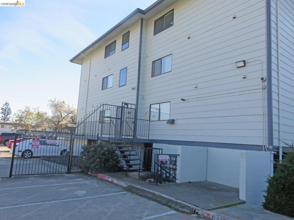 325 Valle Vista Ave 117