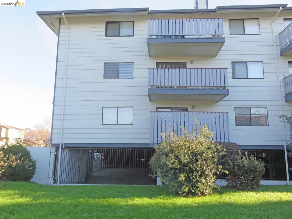 325 Valle Vista Ave 117